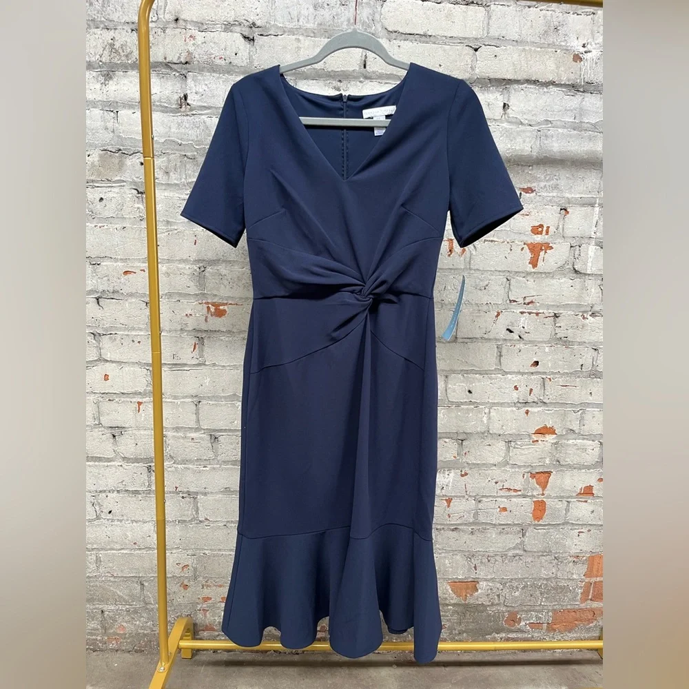 London Times Women's V-Neck Polished Flounce Hem Twist Waist Sz 6 NWT - Picture 3 of 8